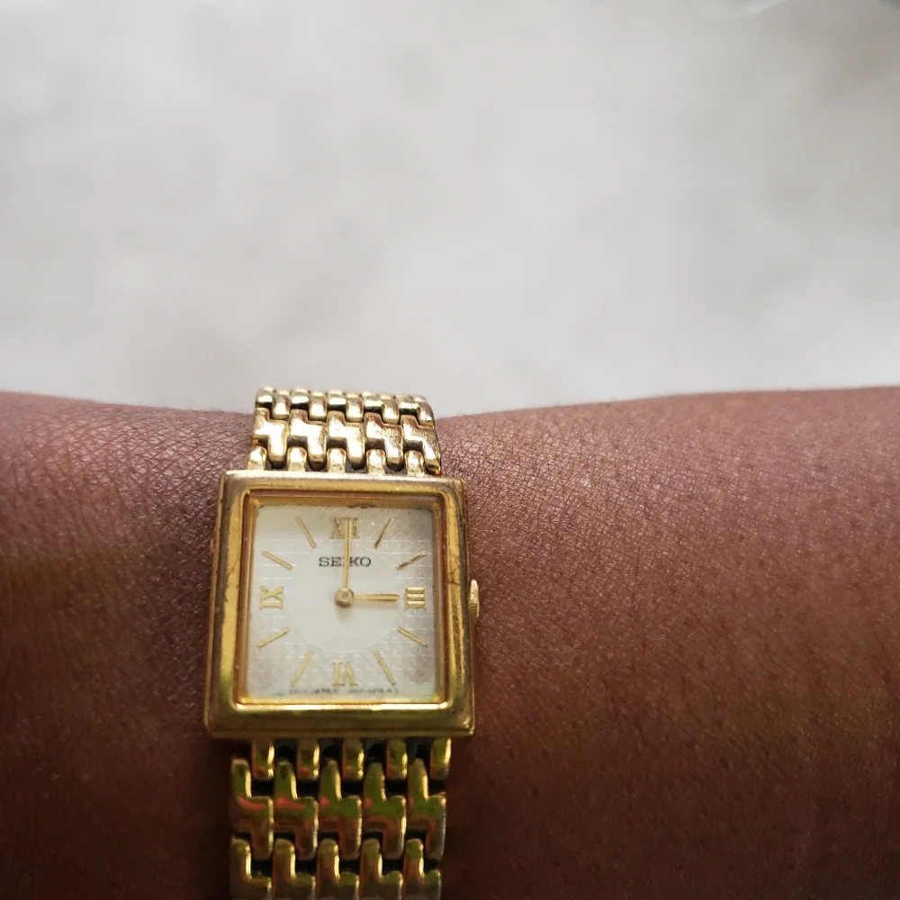 VINTAGE SEIKO GOLD STAINLESS STEEL Slim Metal Band~Japan Made